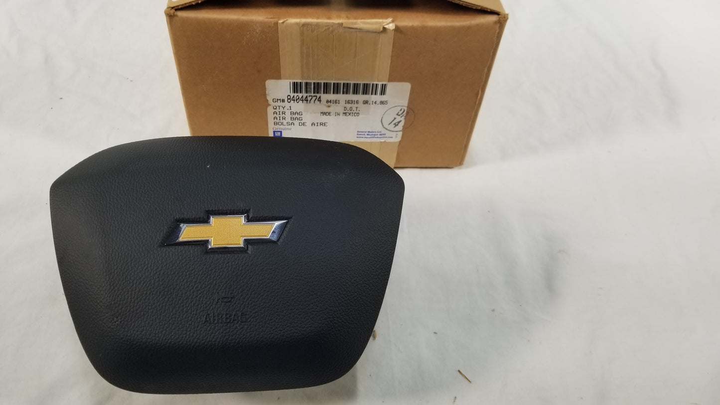 Genuine 2015-2017 Chevrolet Colorado Driver Steering Wheel Airbag Module 84044774