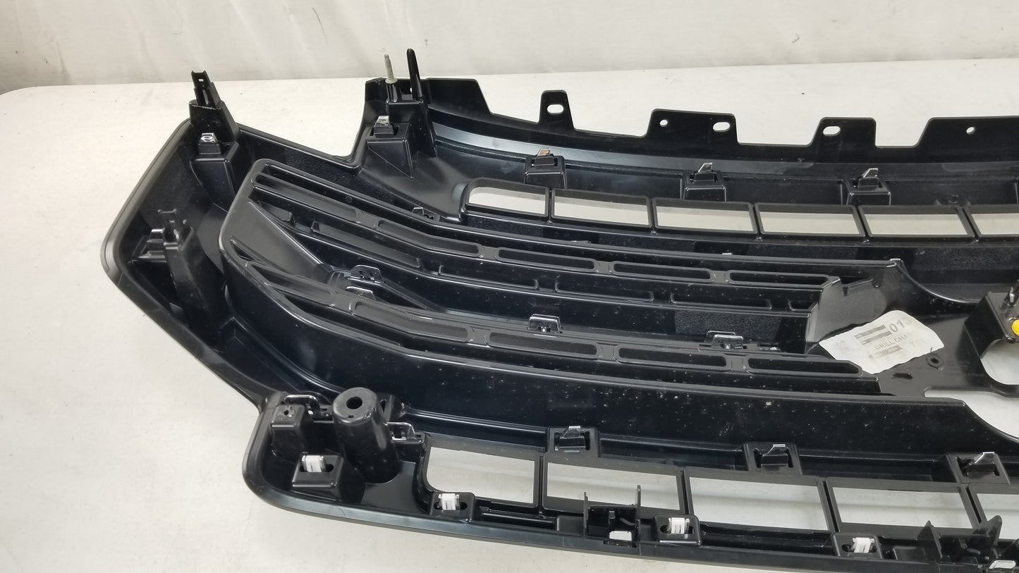 Genuine 2020-2022 F-250 F-350 Lariat Chrome Grille