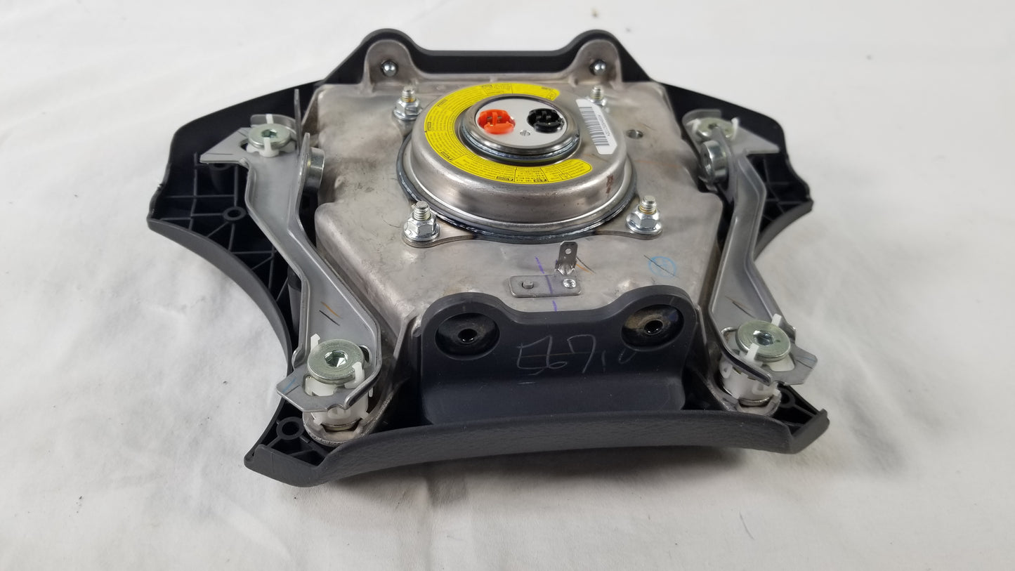 2004-2007 Toyota Highlander Driver Steering Wheel Airbag 45130-48140-B0