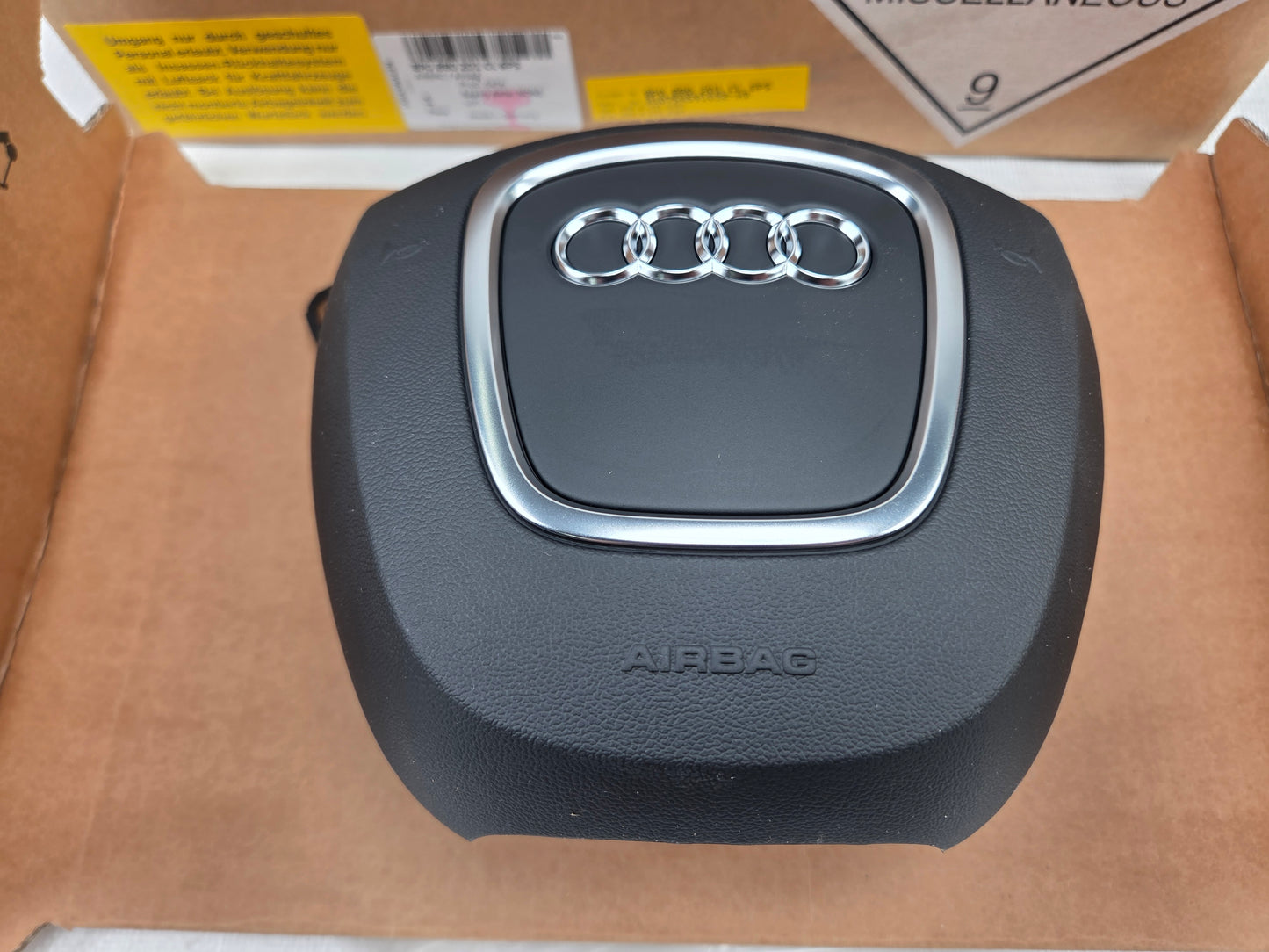 NEW Genuine 2008-2013 Audi A3 Airbag w/ Sport Steering wheel 8P0-880-201-CL-6PS