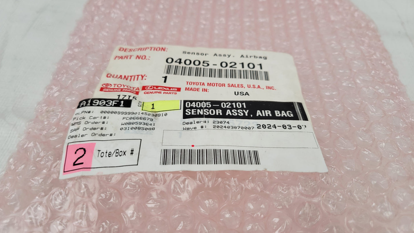 New Genuine 2003-2004 Toyota Corolla Matrix Airbag Module SRS 04005-02101